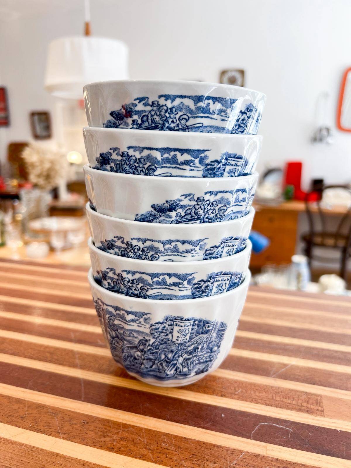 6 English porcelain bowls