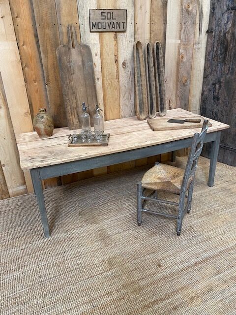 Old farmhouse table 8 people