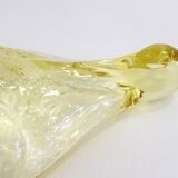 Plat coupe oiseau, en verre cristallin jaune pâle