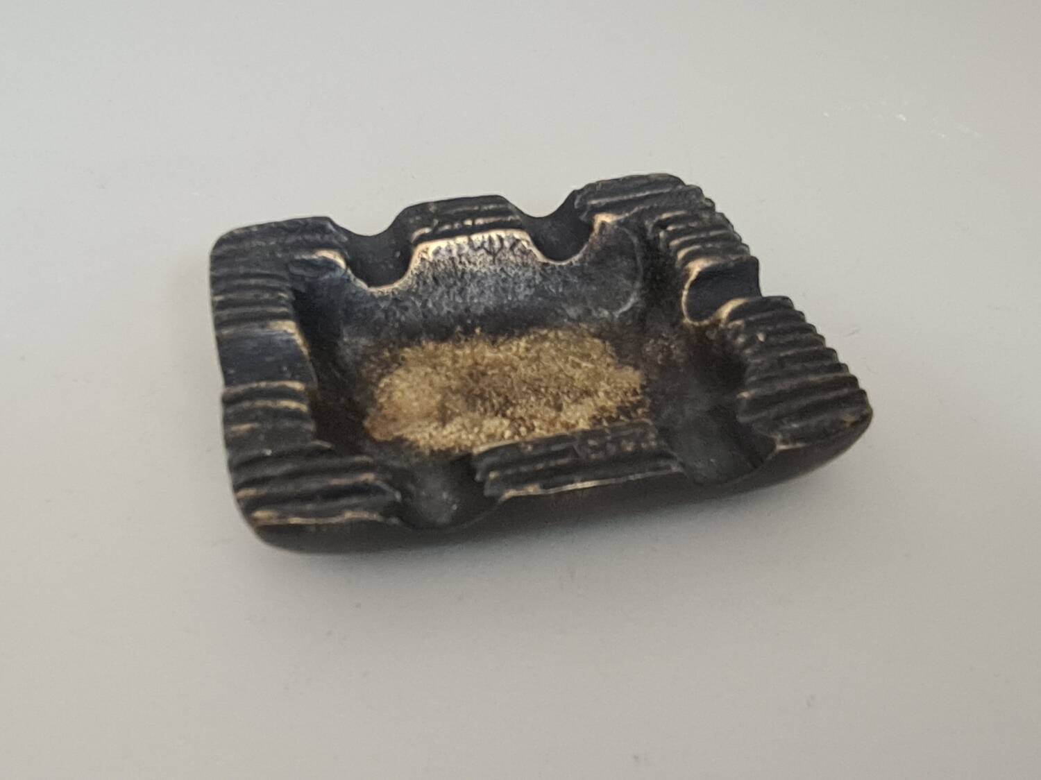 Brutalist bronze ashtray or pocket tray / 70s / vintage / artisanal work / Mid-Century / France / 20th century