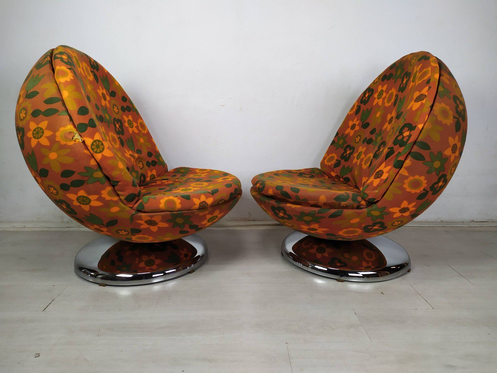 Ball Chairs Space Age Vintage, 1970s, Set of 2
