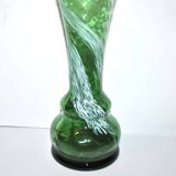 Vase ancien en verre de Clichy jaspé vert moucheté blanc
