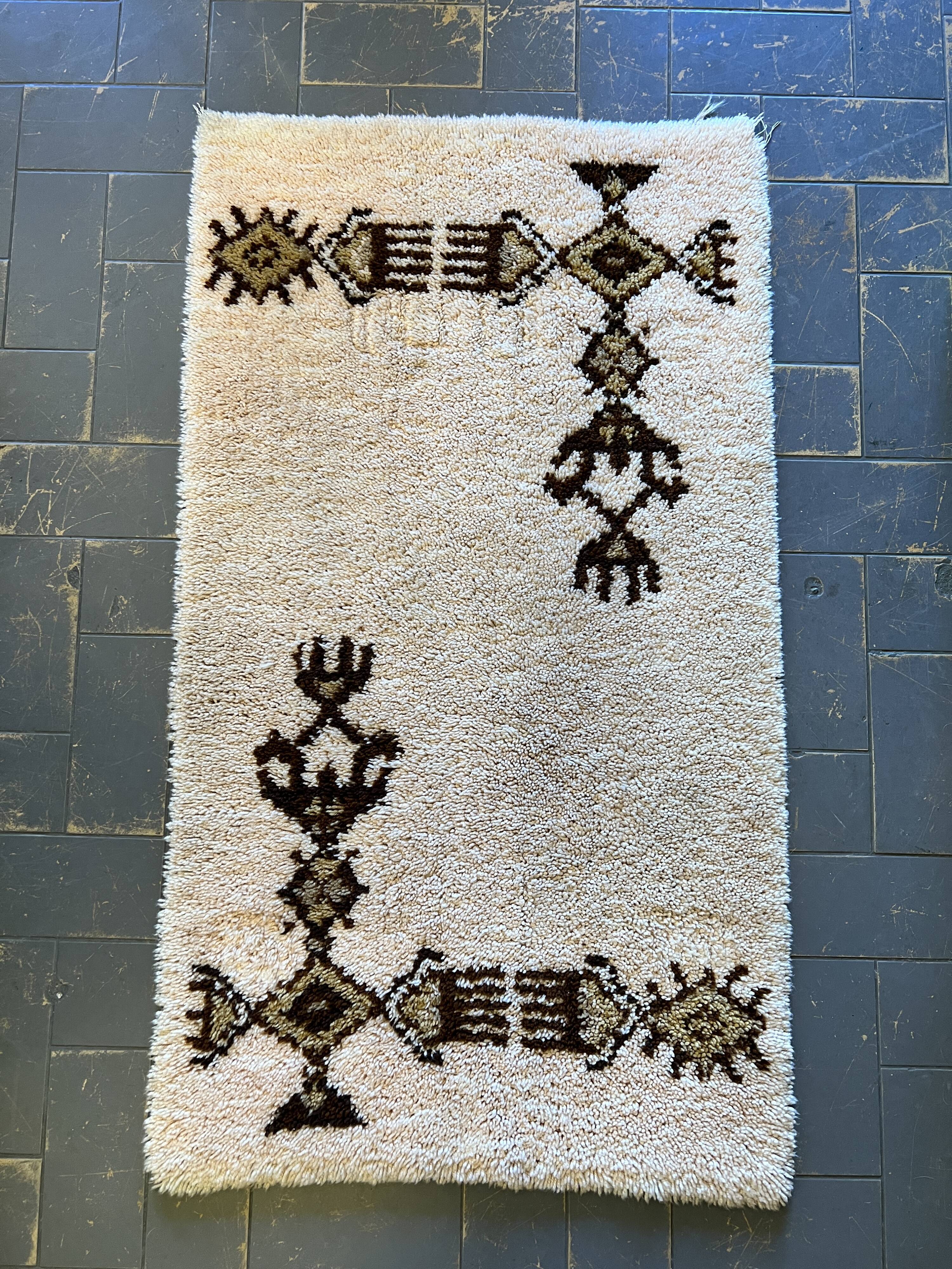 BHV - Vintage wool rug 60 x 110 cm