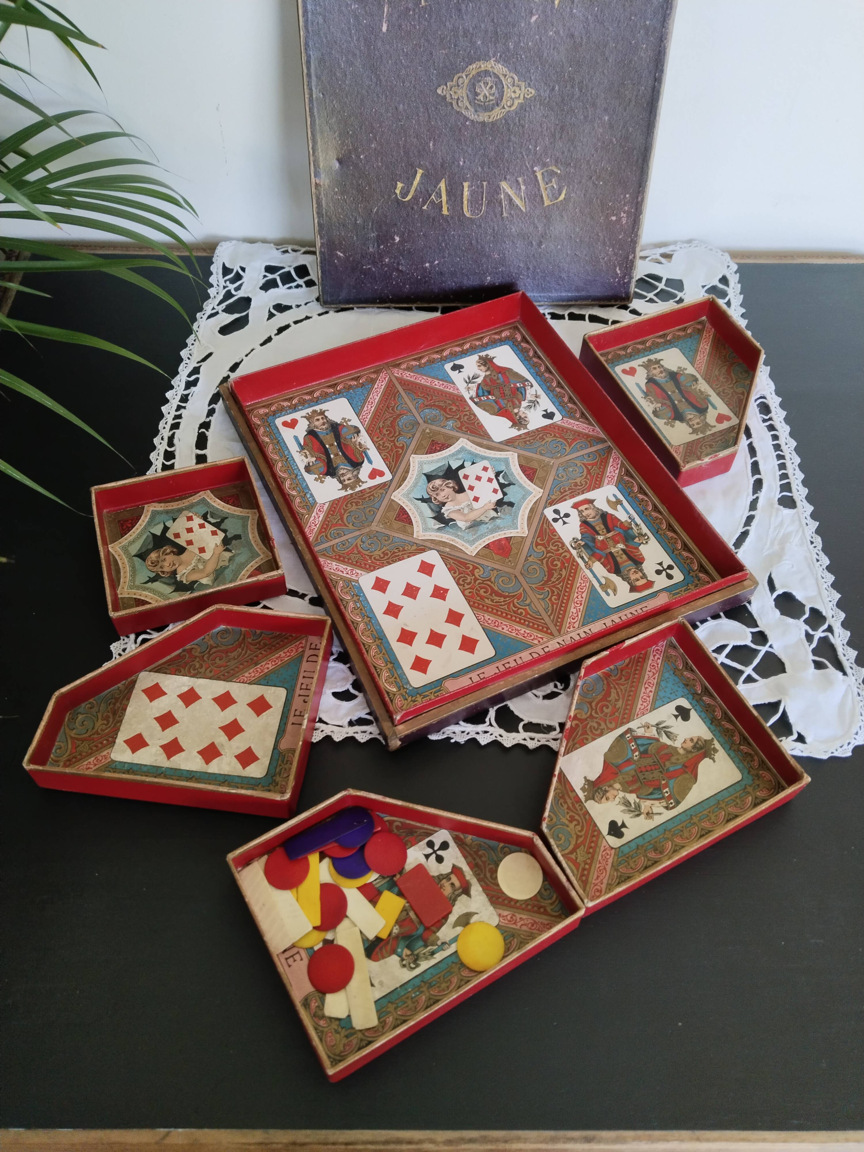 Jeu De Nain Jaune Ancien - Édition AW XIXe Avec Jetons Os Et Cartes