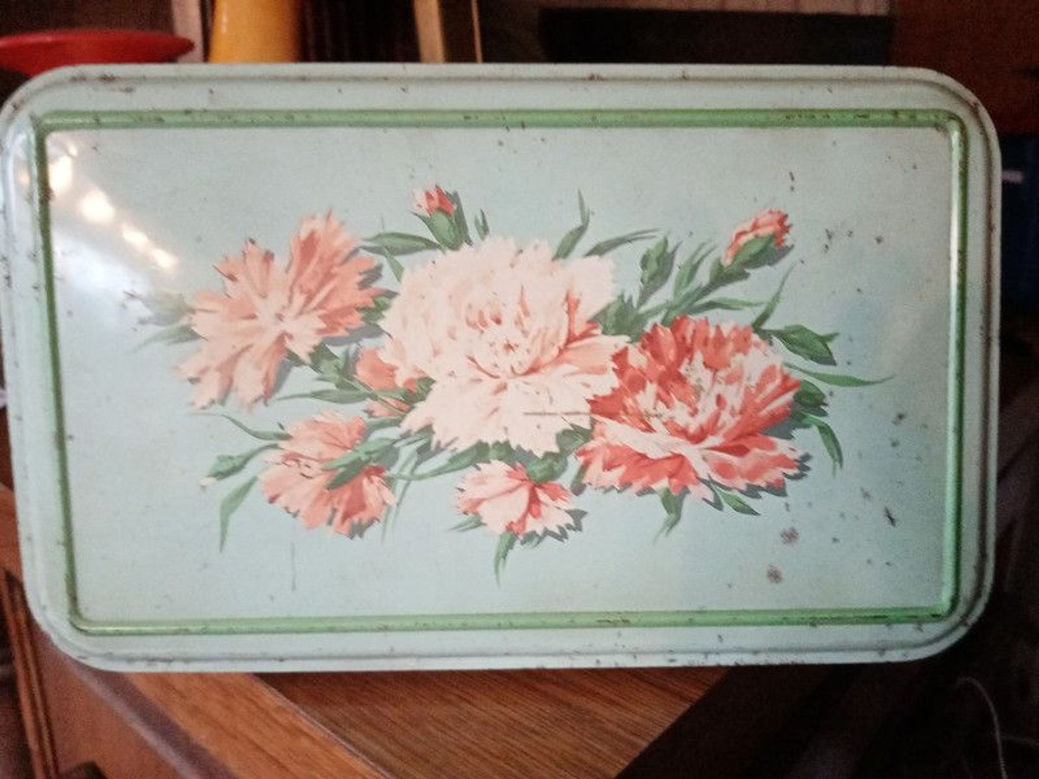 Old metal box 30x18 regibana green flower