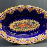 Plat creux oblong en faïence de Longwy M.P. Chevallier Renaissance