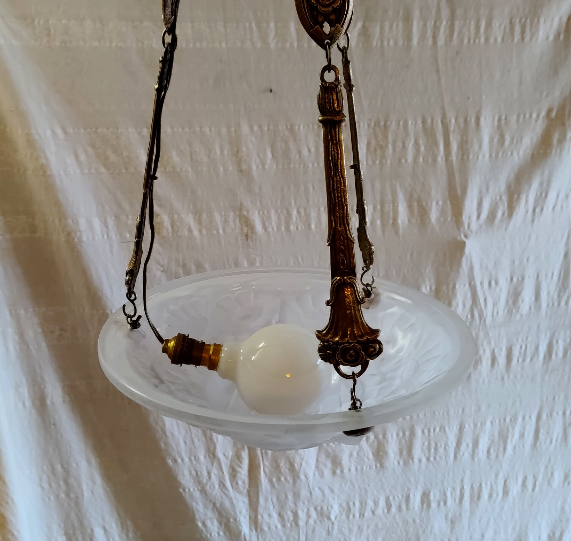 Art Deco bronze and glass suspension - 1930s/40s