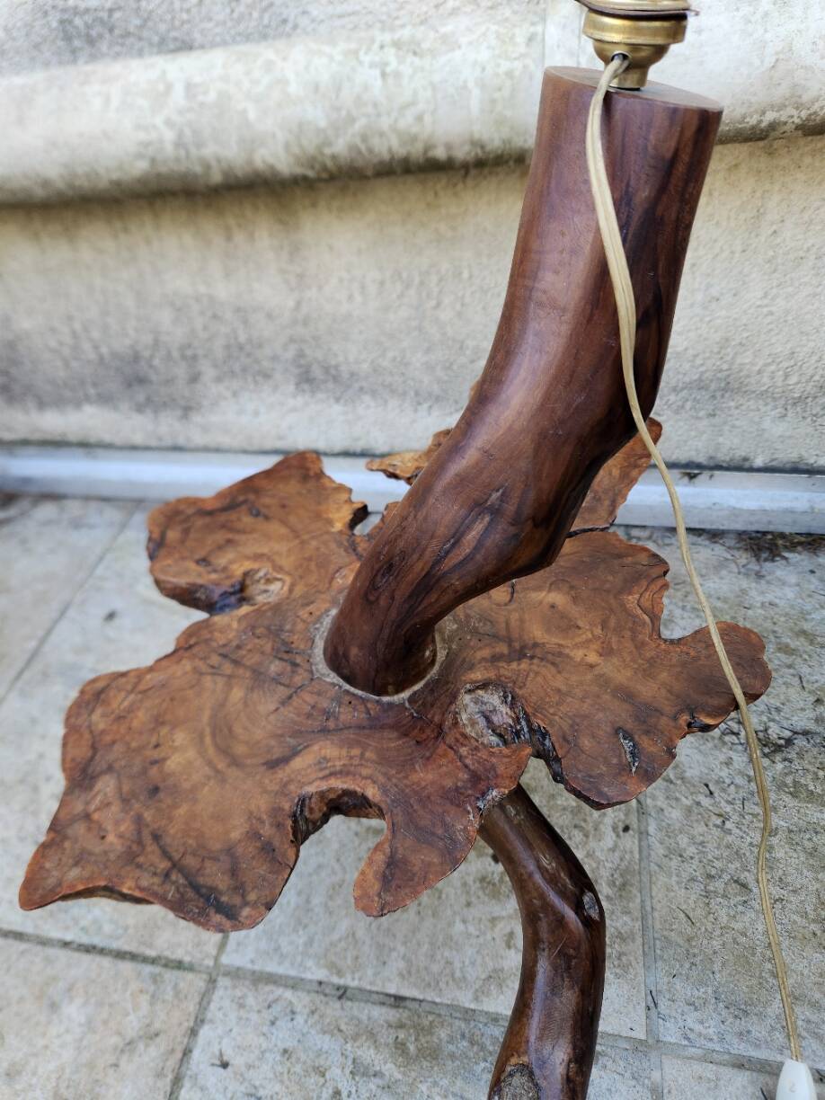 Large table lamp vine trunk