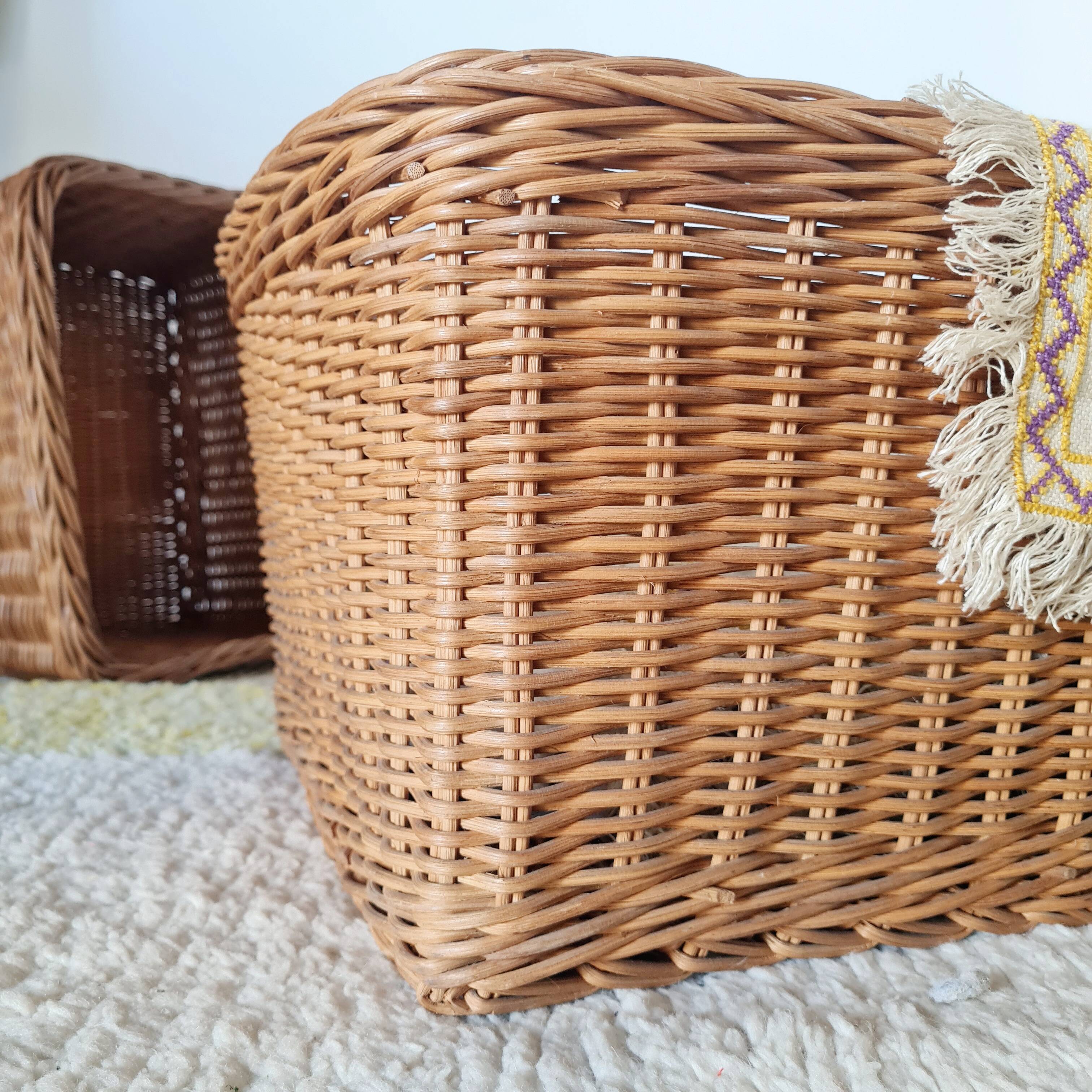 Pair of wicker baskets - wicker planters
