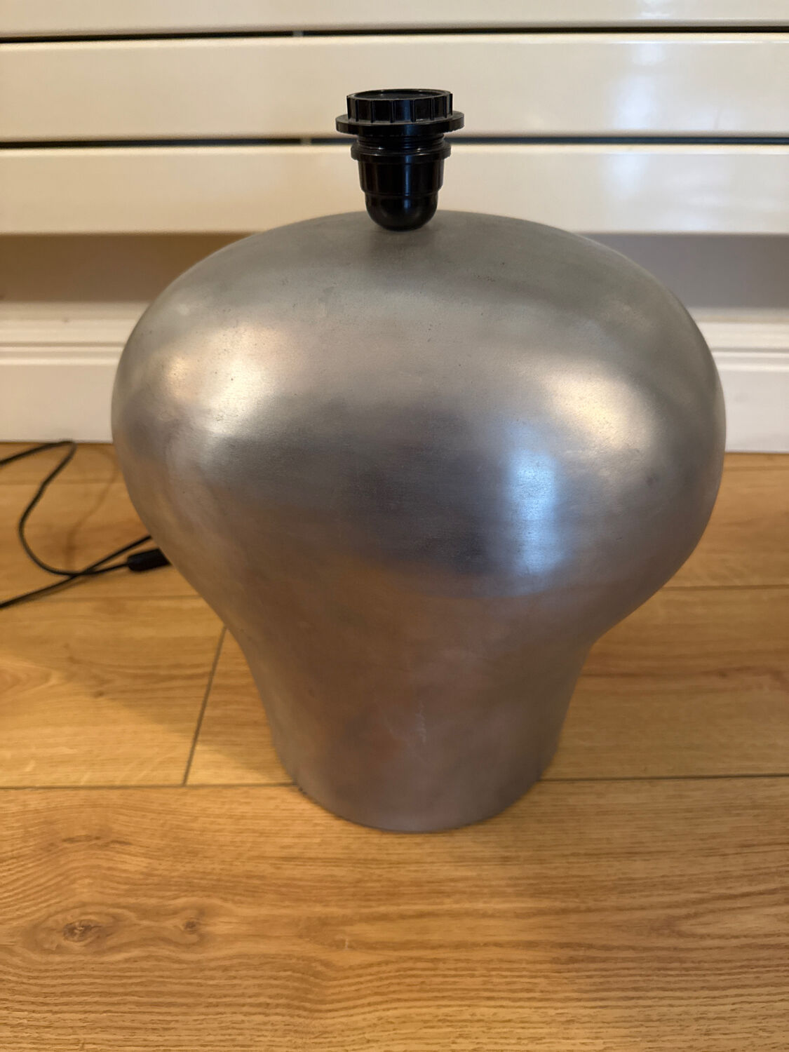 Vintage metal lamp base
