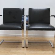Paire de fauteuils BRNO, Knoll
