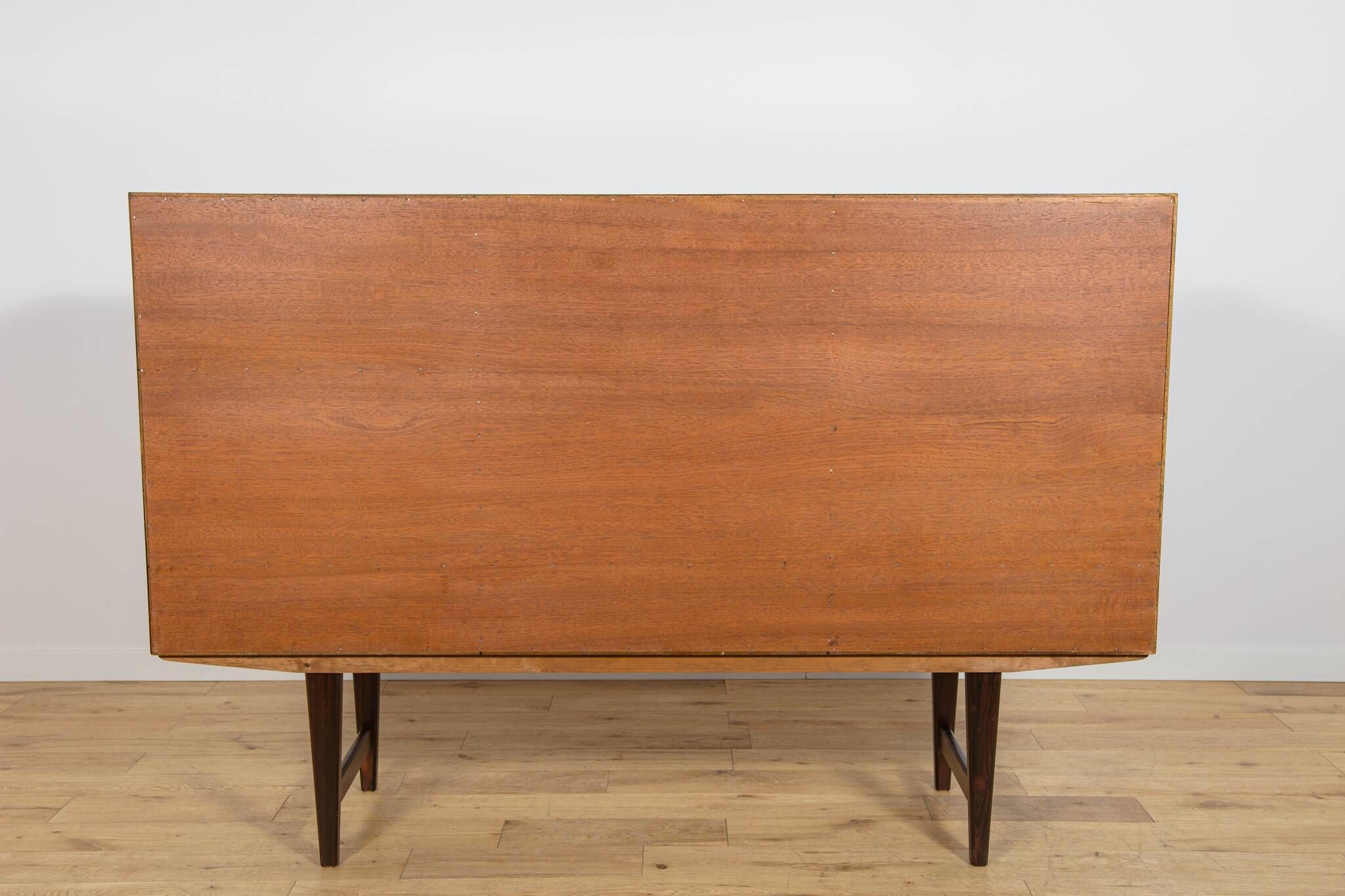 Commode en palissandre du milieu du siècle par E. W. Bach pour Sejling Skabe, Danemark, années 1960.