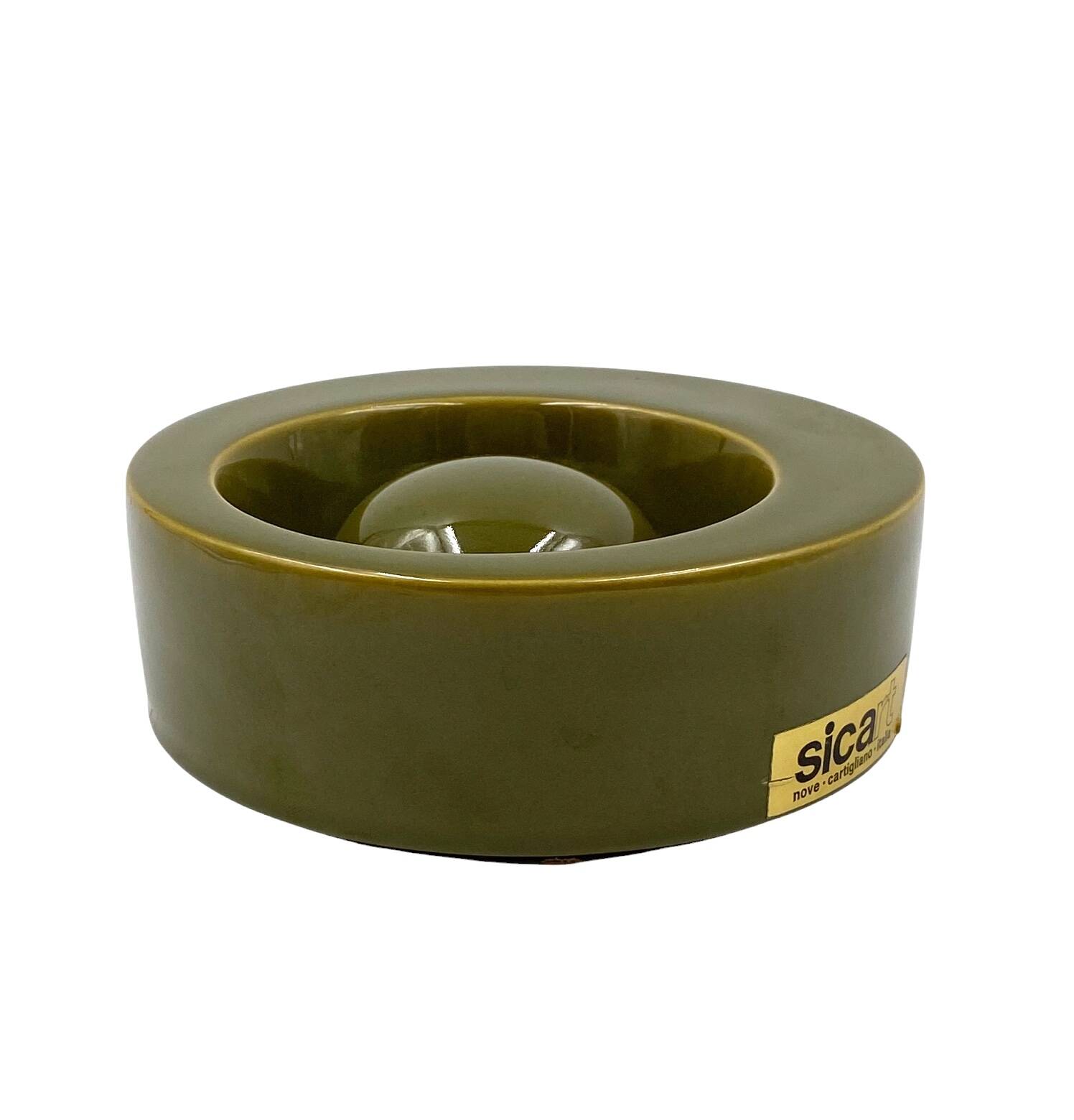 Mid-century green ceramic ashtray, Sicart Italy 1969