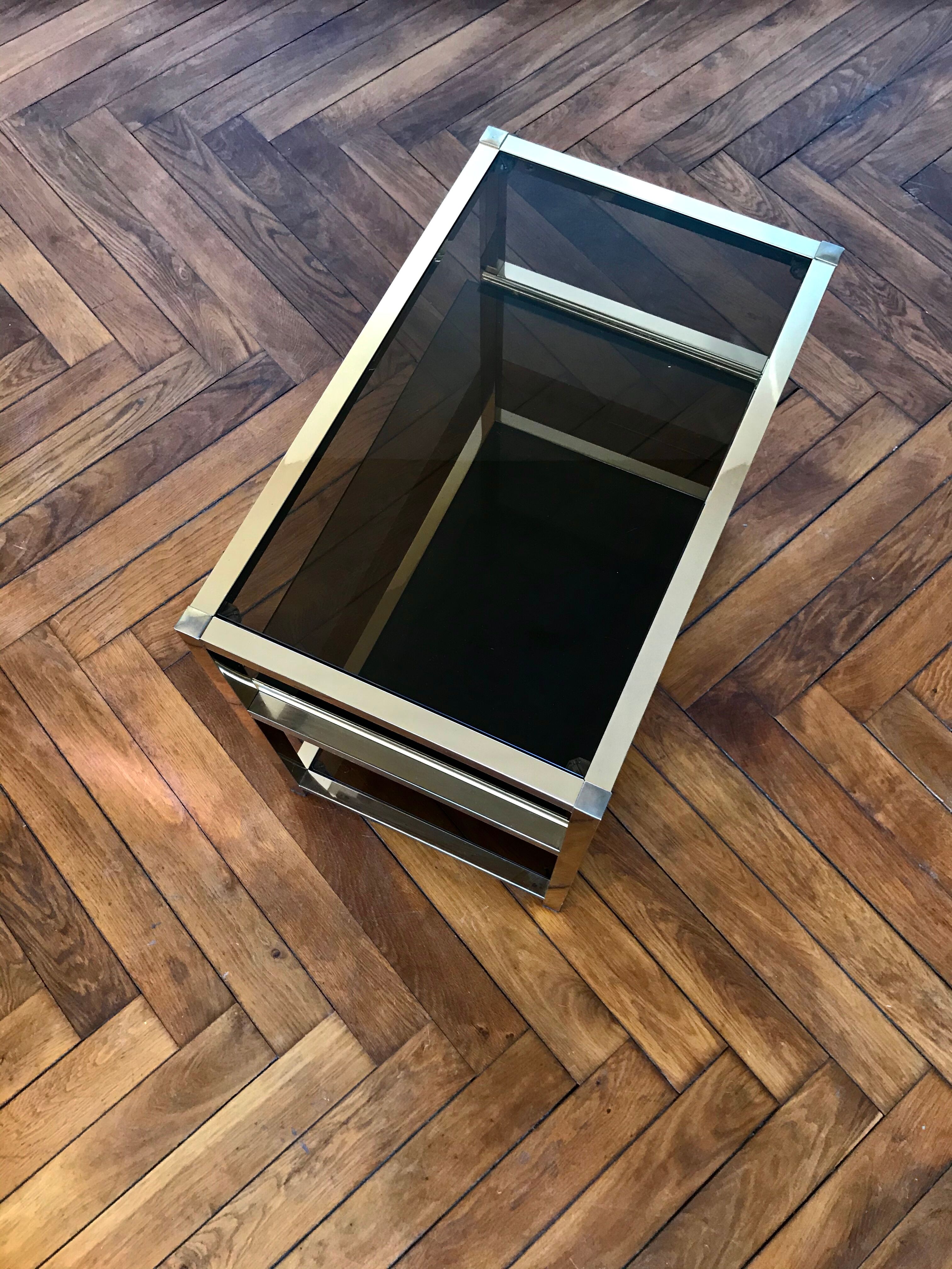 Golden aluminium dressing table