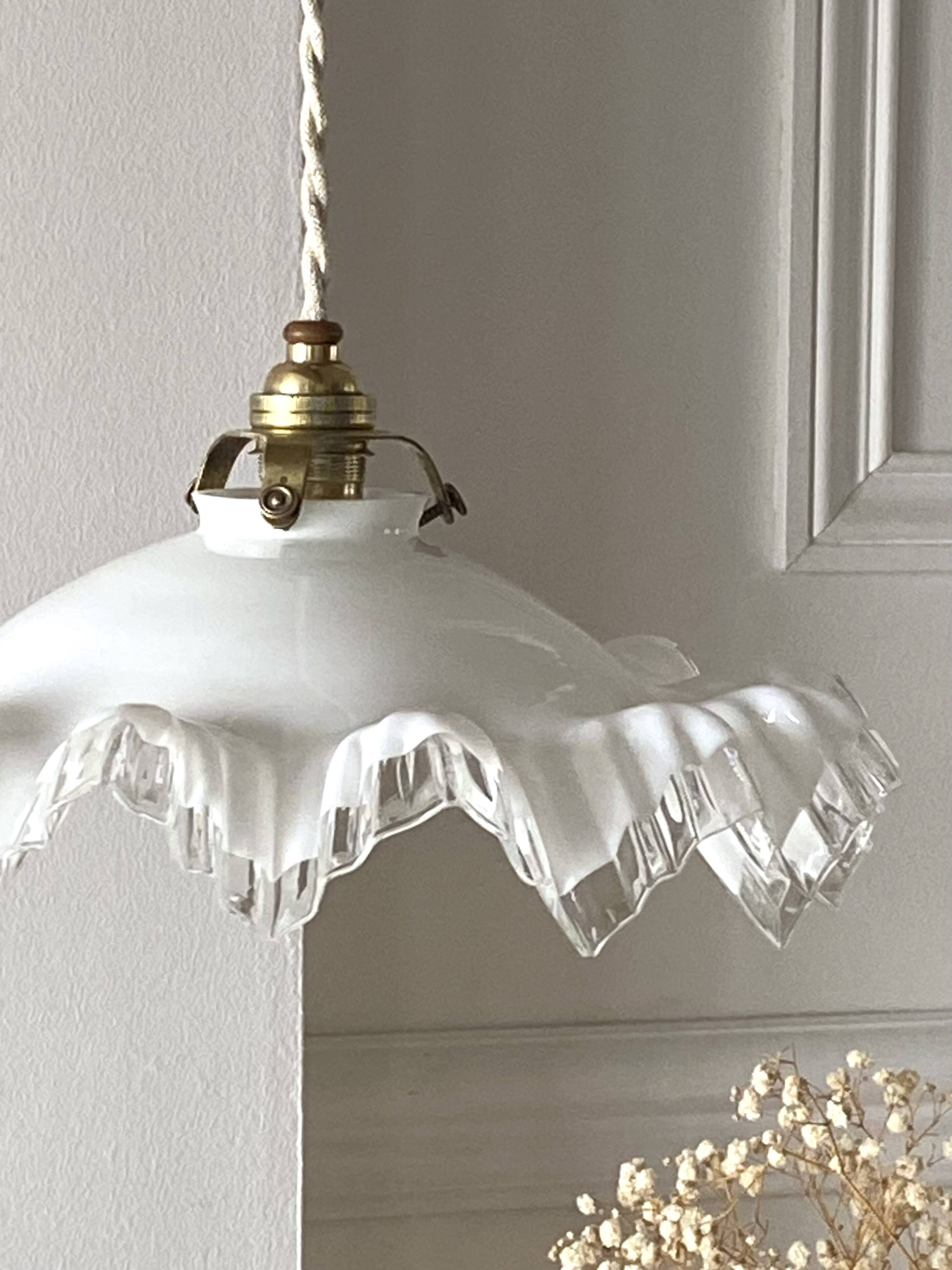 Opaline suspension "Frou frou"
