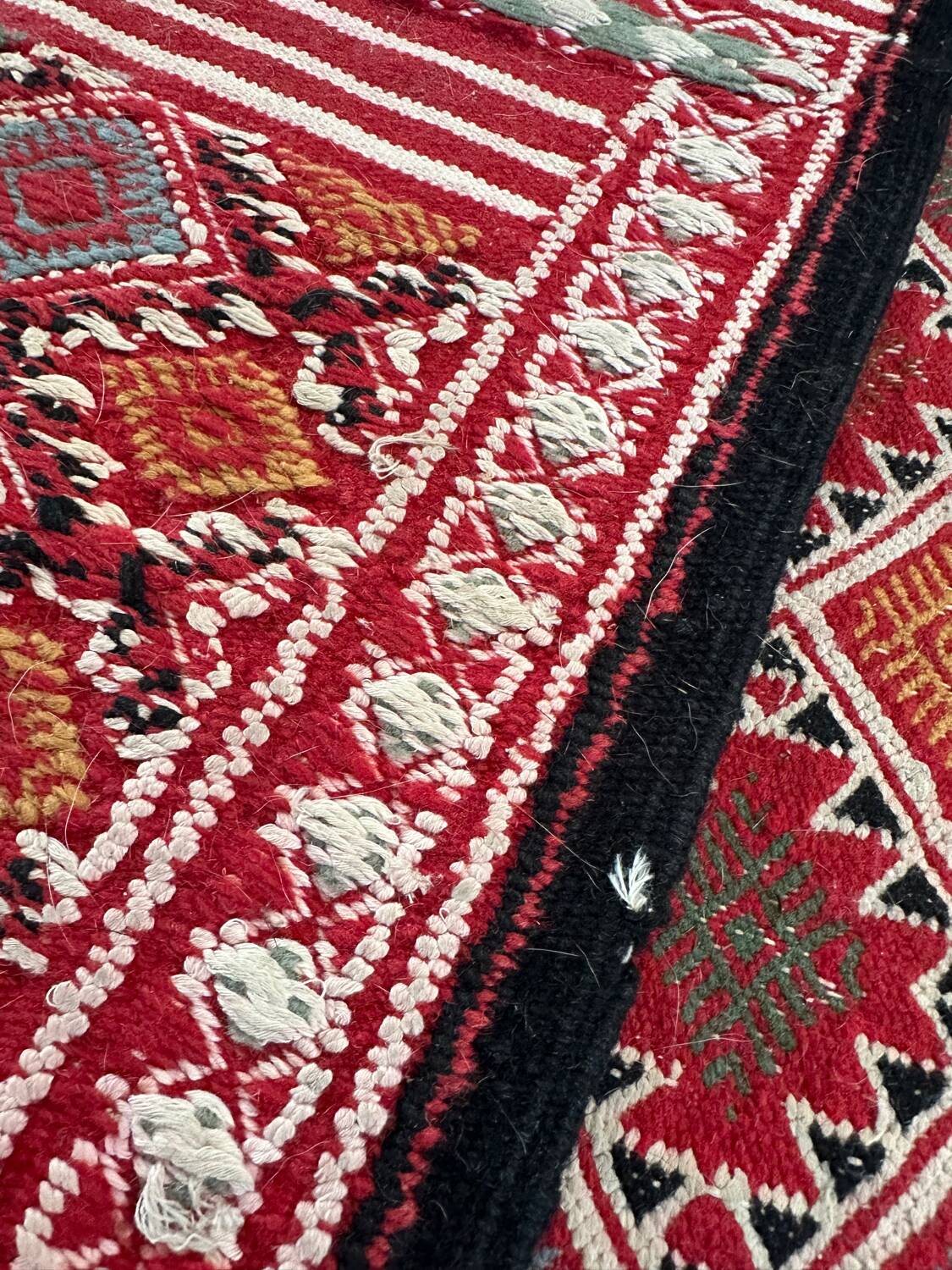 Handmade kilim rug 140x235
