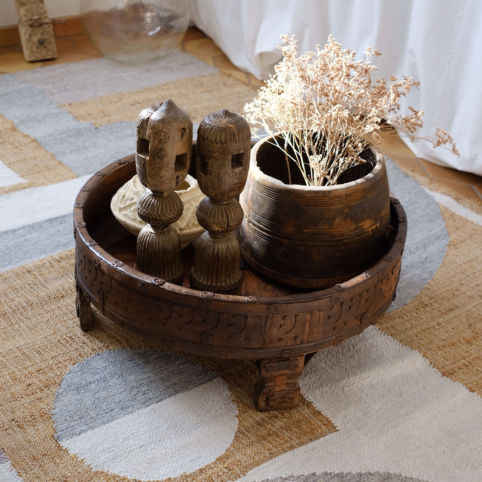 Chakki old coffee table