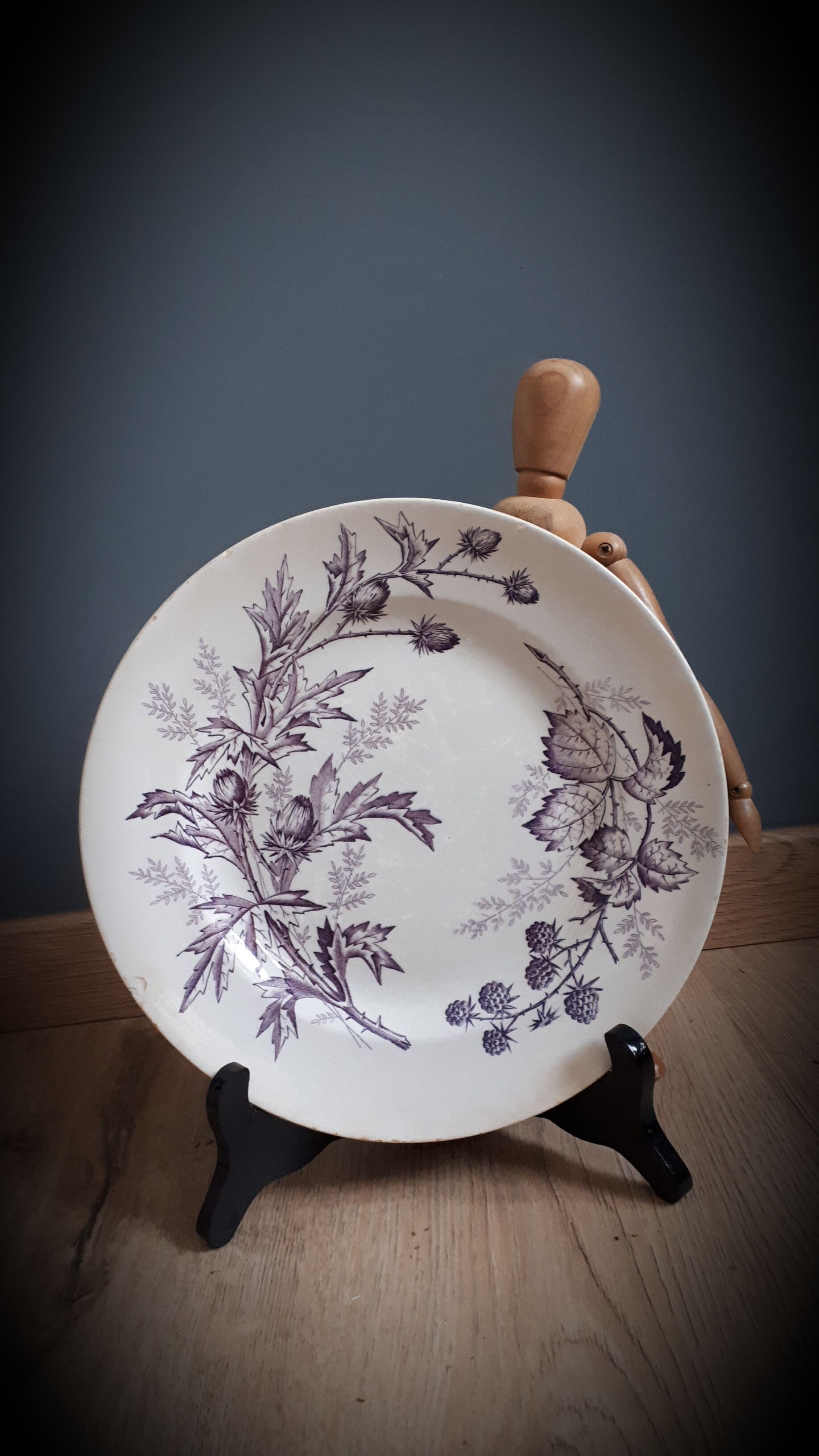 Flora BFK purple plate