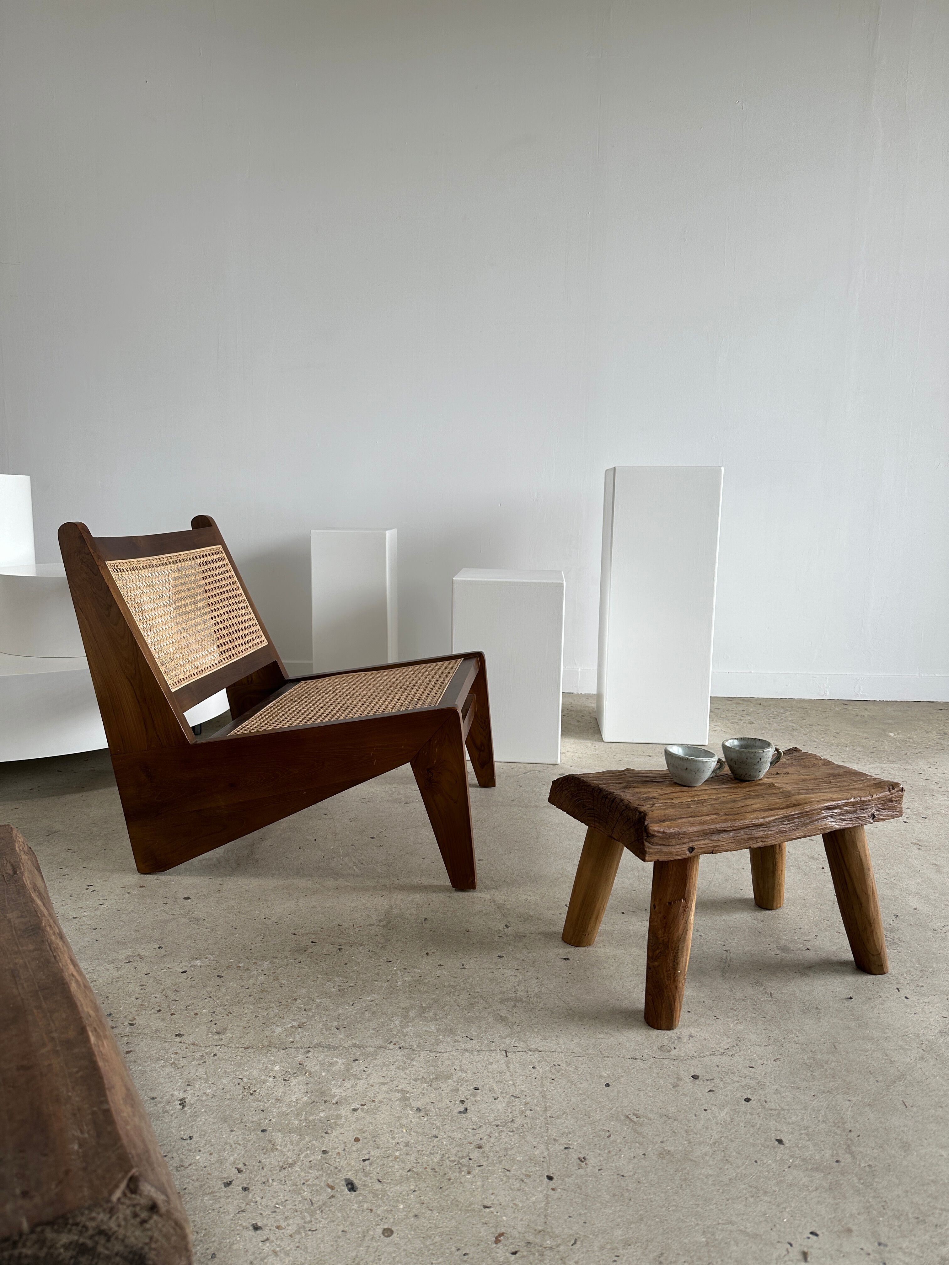 Stool in blond teak