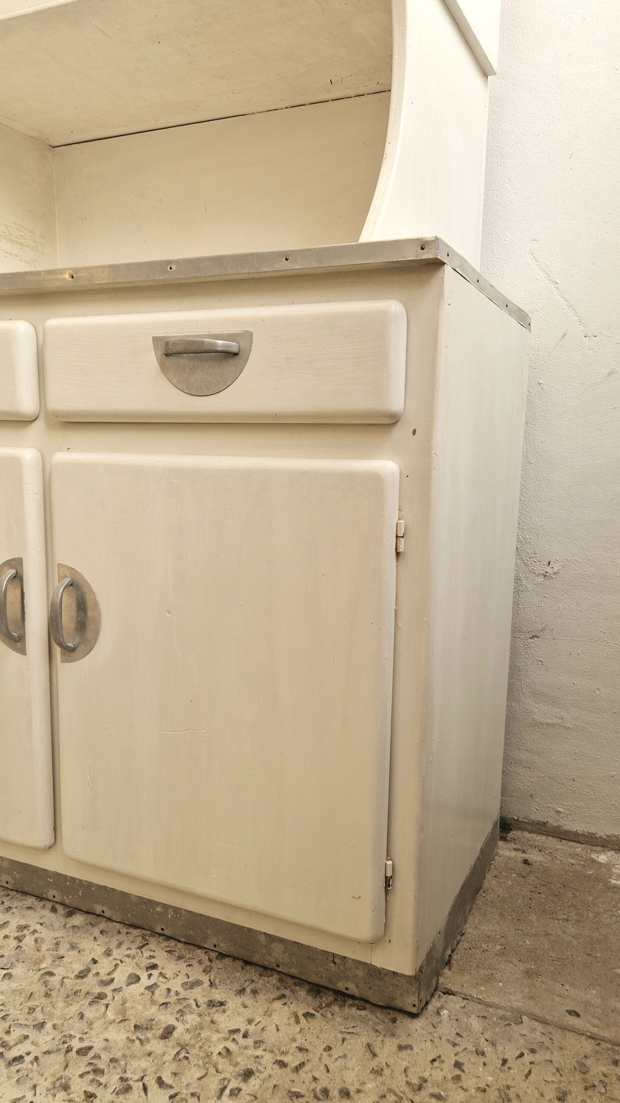 Kitchen furniture