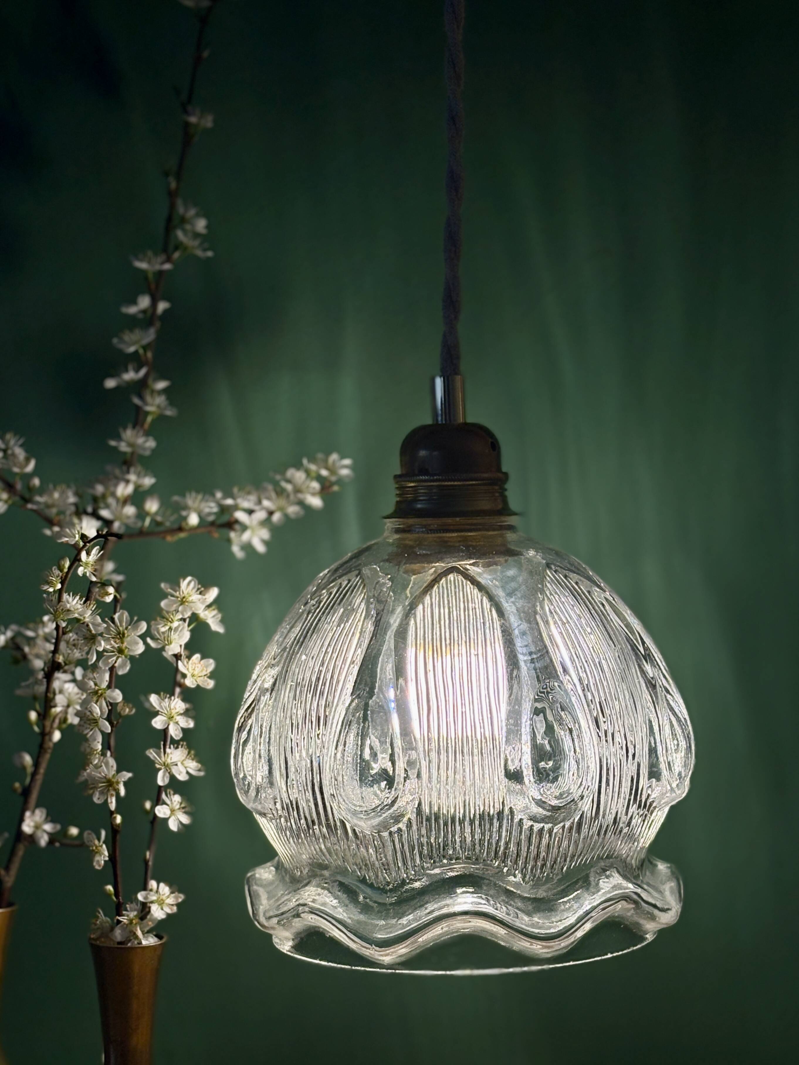 Vintage transparent glass suspension globe