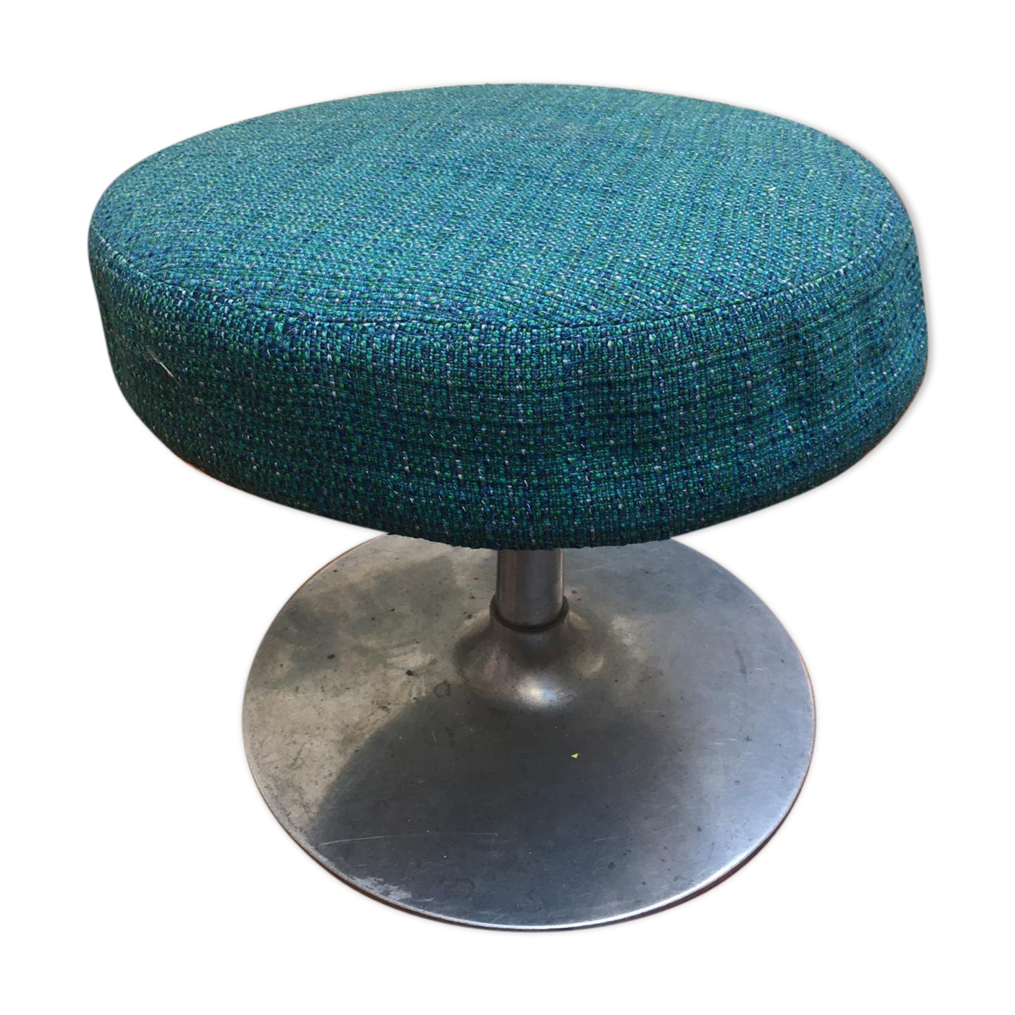 Swivel stool