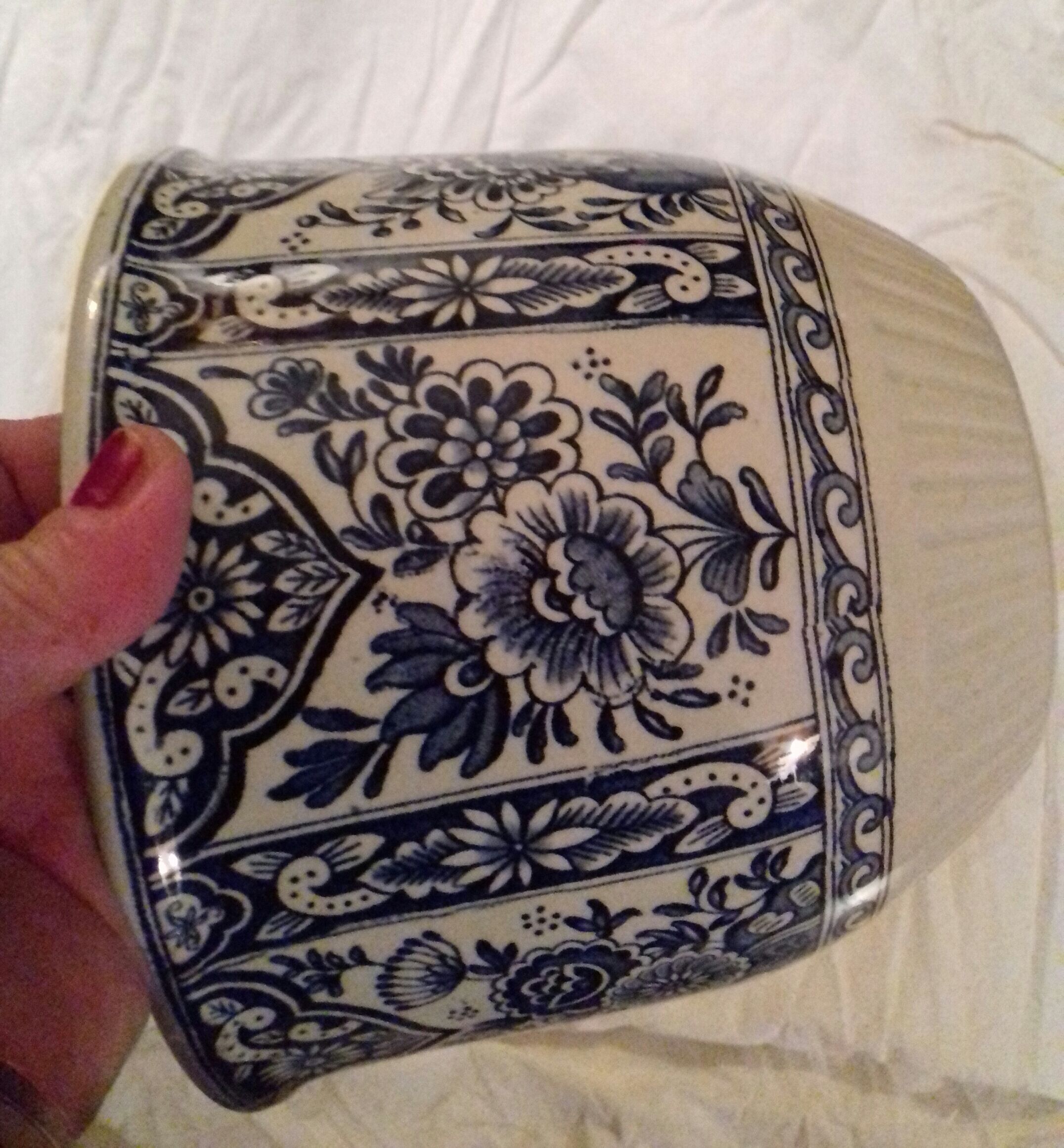 Cache pot céramique blanc et indigo