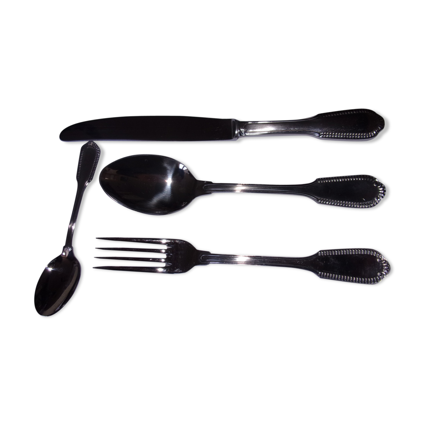 Stainless-steel housewife