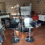 Bar set, tempered glass shelf and 2 stools