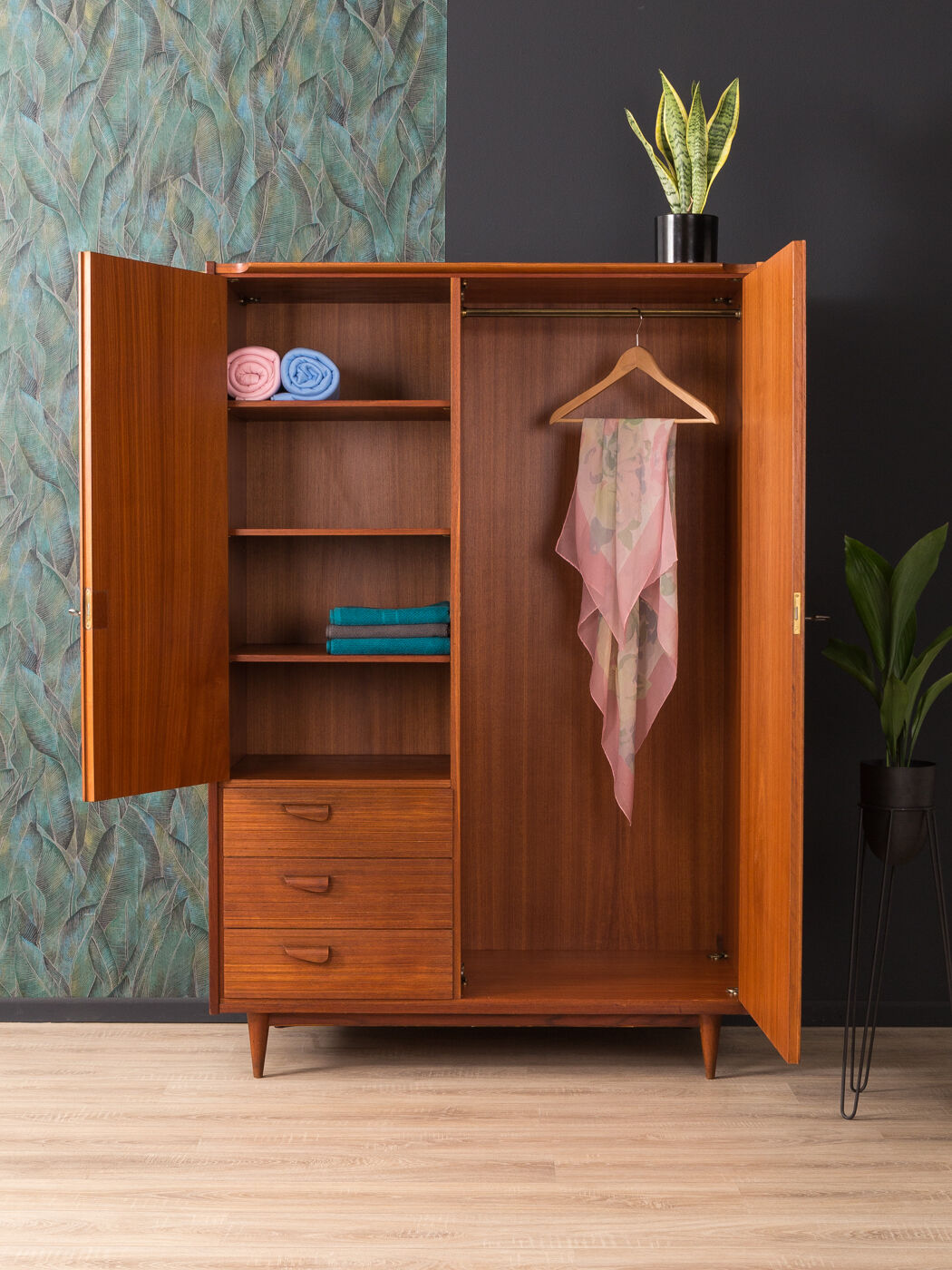 Wardrobe from the 1950s