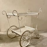 Chariot blanc en métal perforé