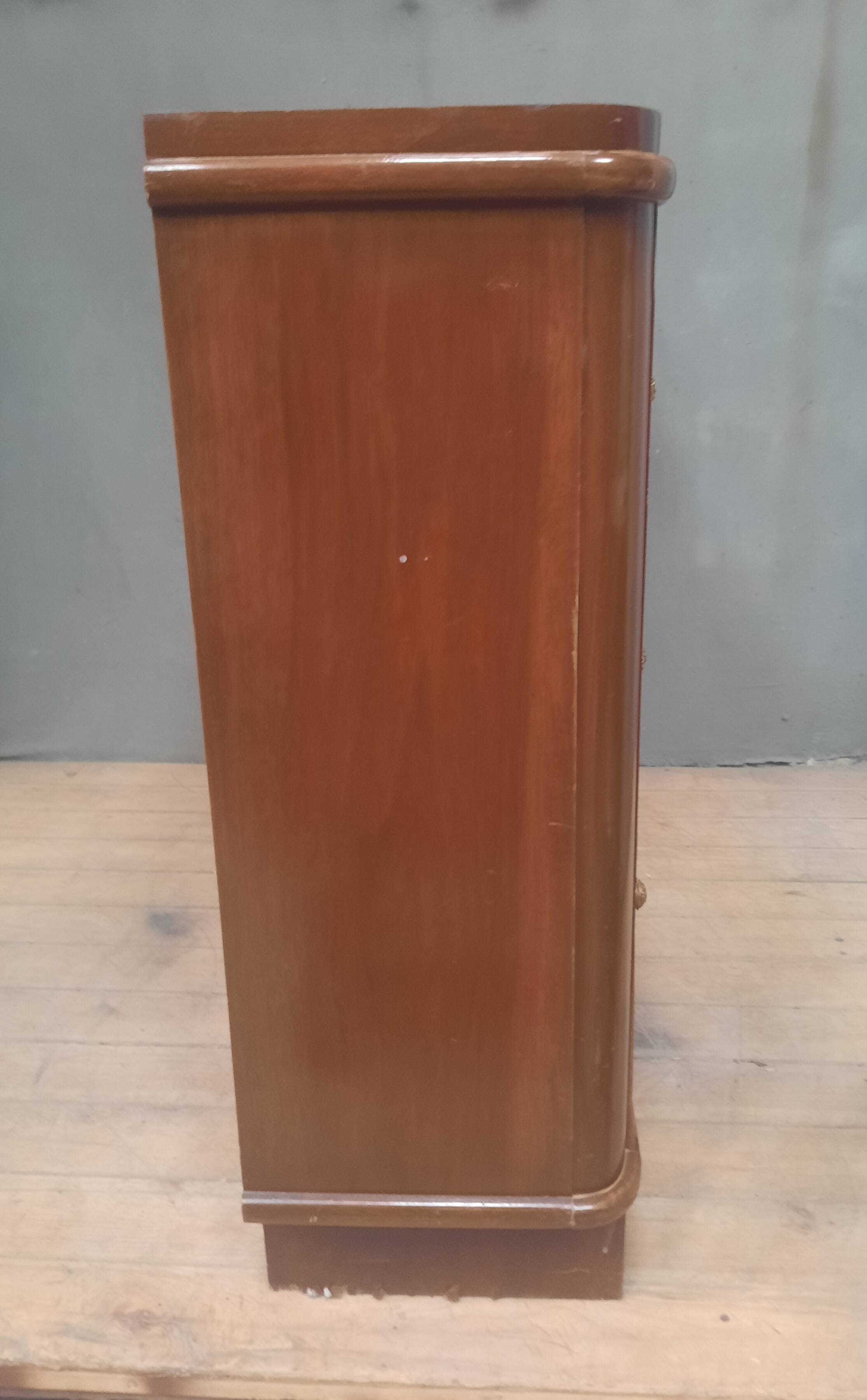 Commode en plaquage  des années 1930