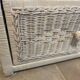 Meuble vintage en osier blanc