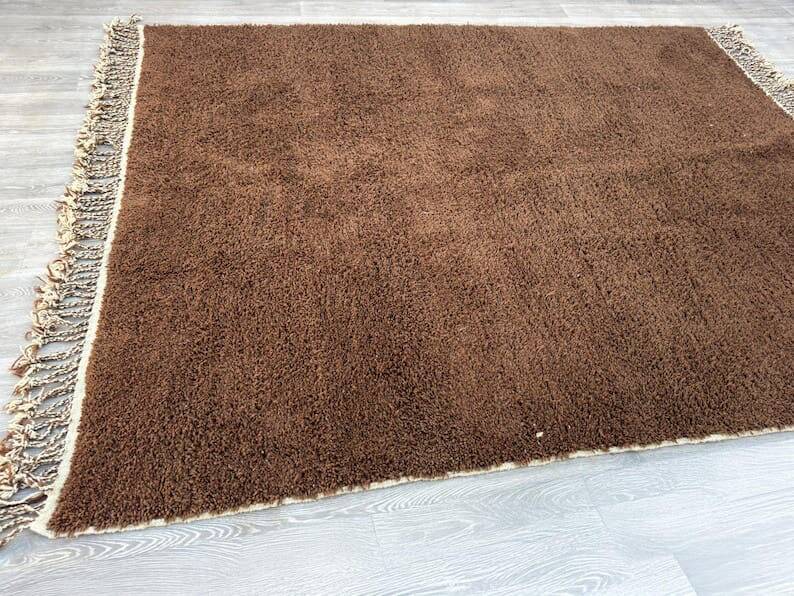Unique traditional handwoven Berber rug 200*300 cm