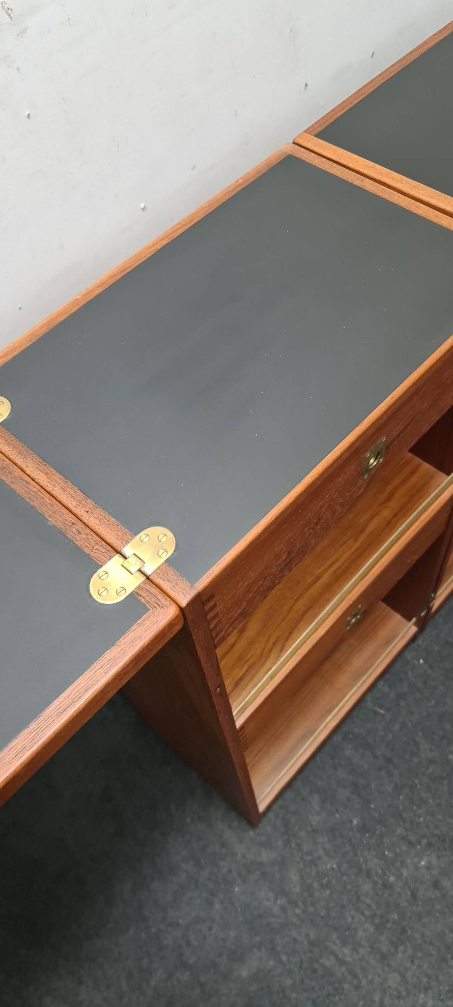 Petite table de salle à manger vintage en teck à rallonge