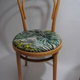Pair of chairs type brewery