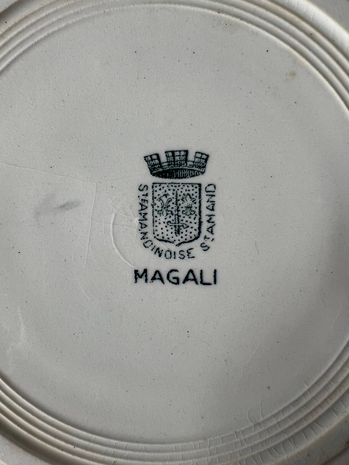 Set of 4 flat ironstone plates St Armand Magali