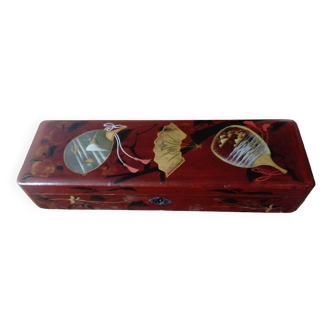 Glove box in lacquered wood with 3 fans