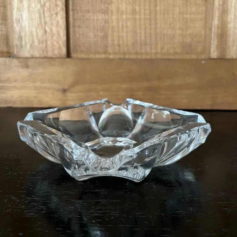 Vintage ashtray in solid crystal