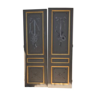 Double portes de placard peintes 1900