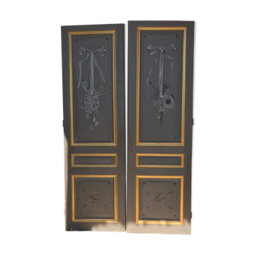 Double portes de placard peintes 1900