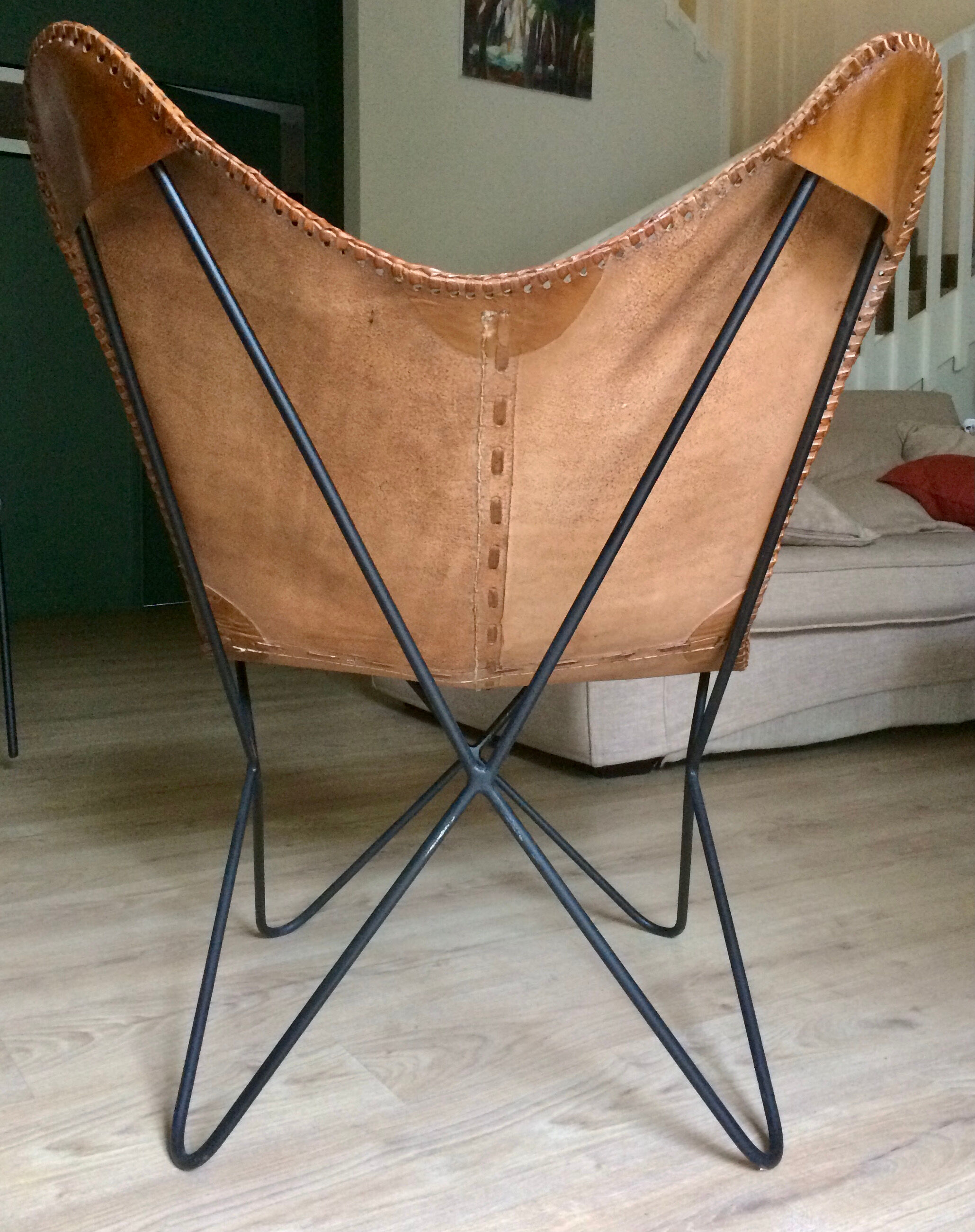 Leather butterfly armchair