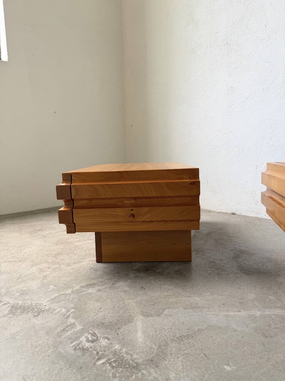 Paire de chevets en orme Maison Regain