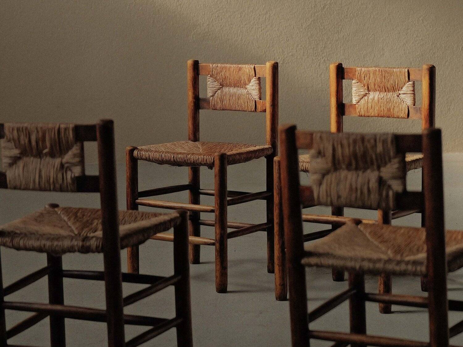 Handcrafted chairs in solid pine and woven straw – France, circa 1950