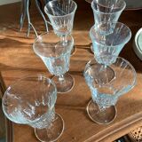 6 wine glasses