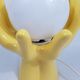 Lamp 2 hands holding a globe ceramic 70