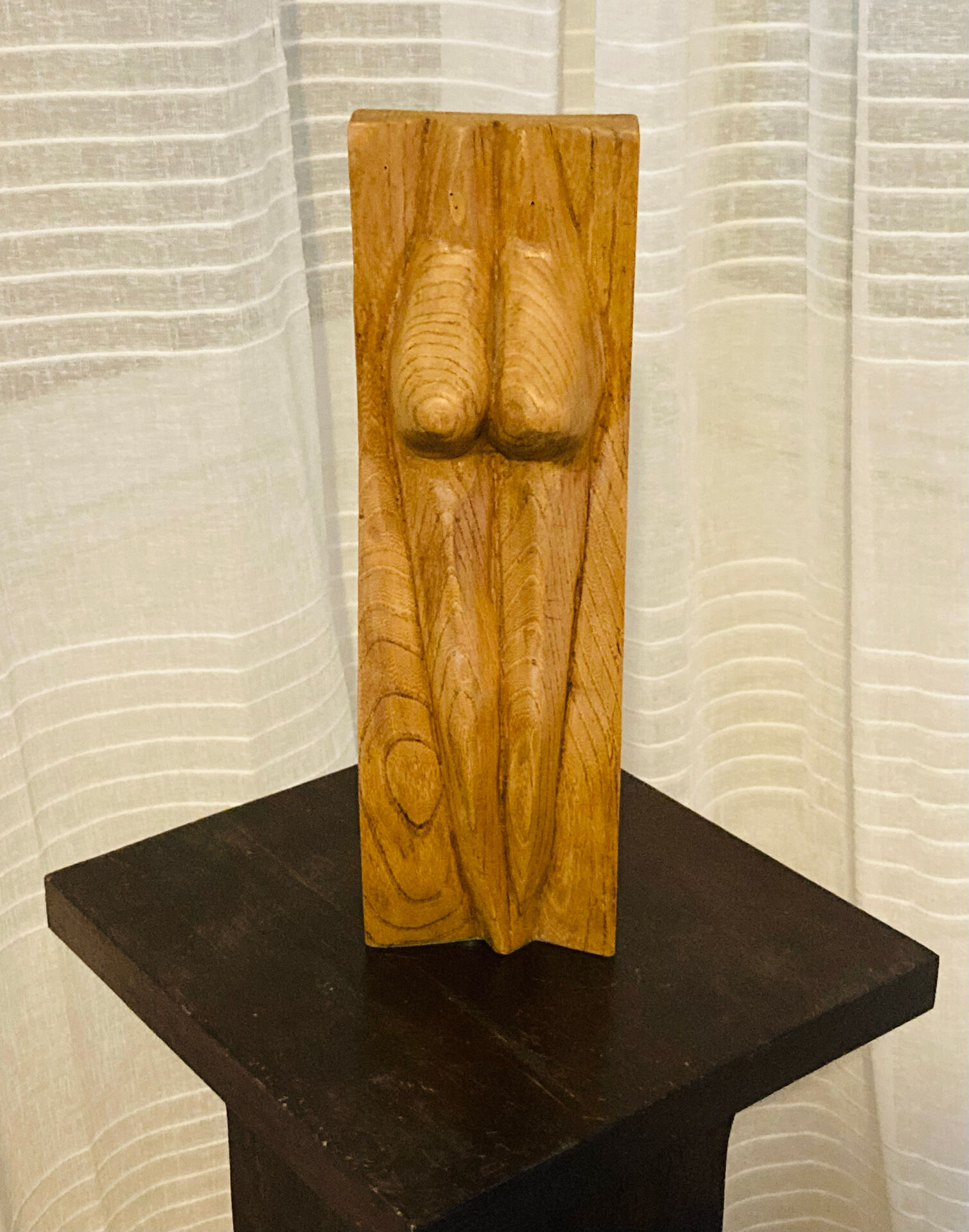 Stylised vintage female sculpture from the 1960s with organic shapes.