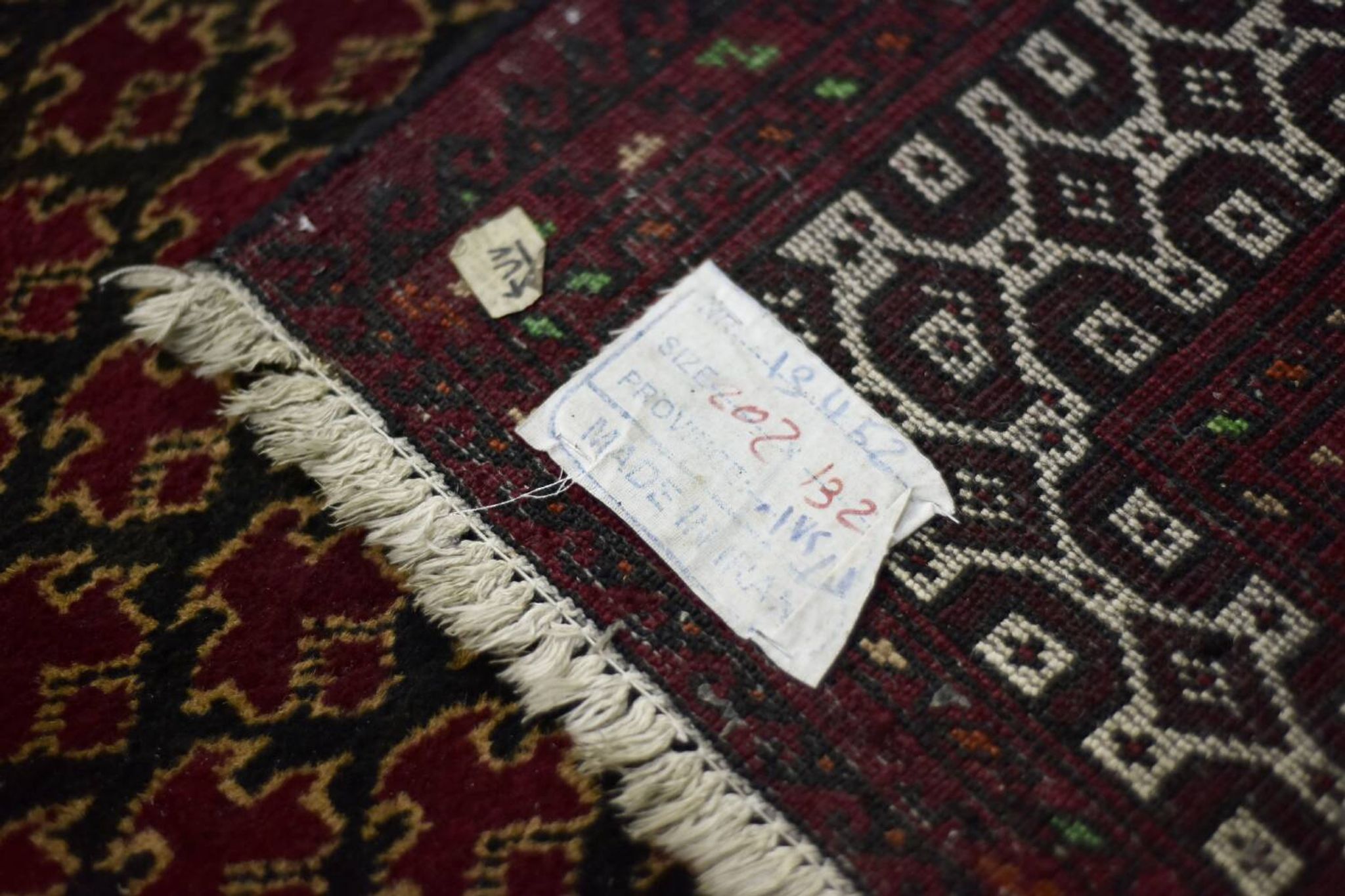 Tapis oriental Mir-Saruk tissé à la main, Moyen-Orient années 1960