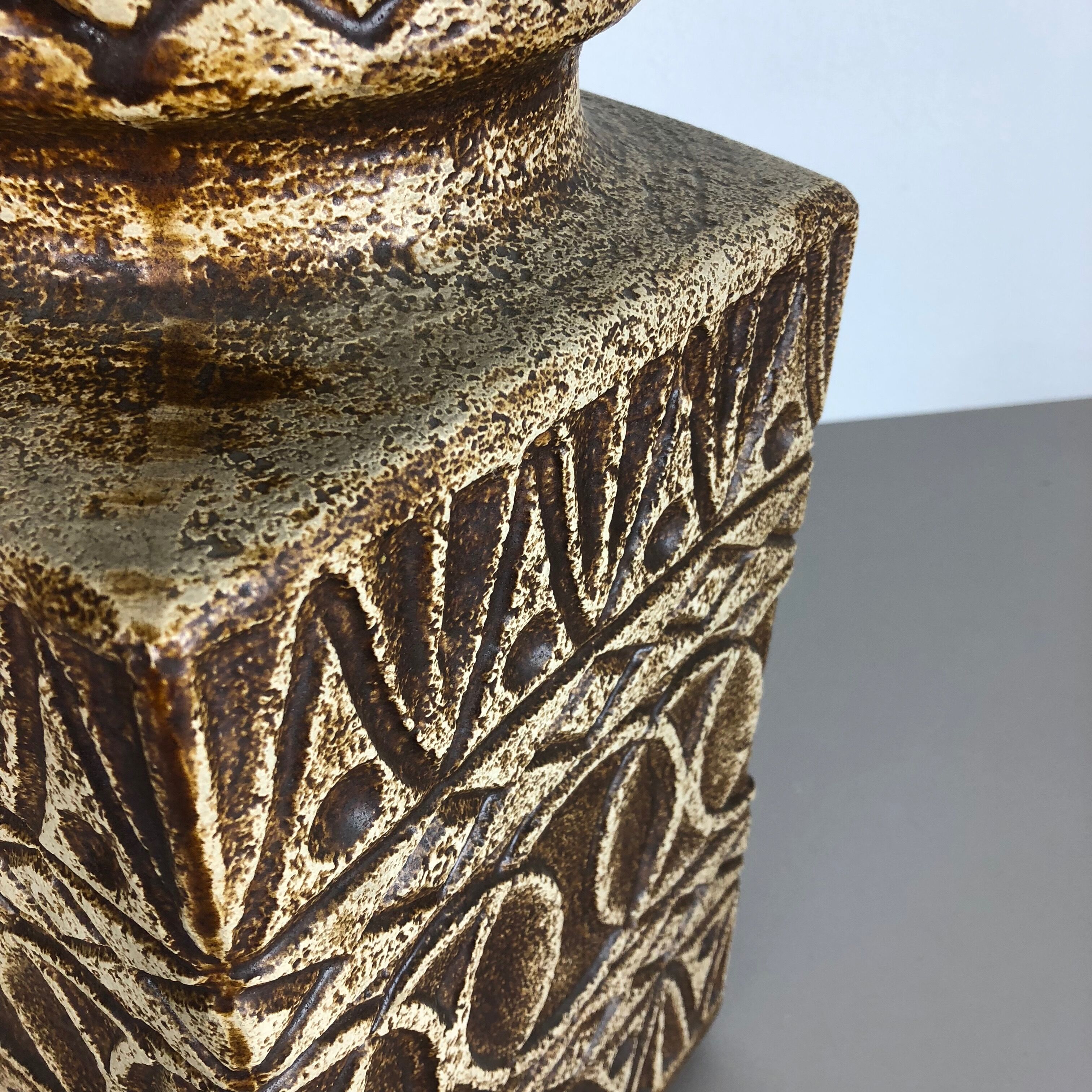 Fat lava pottery floor vase, Bodo Mans Bay Ceramics, Germany, 1970s