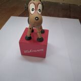 Chien Wakouwa en bois